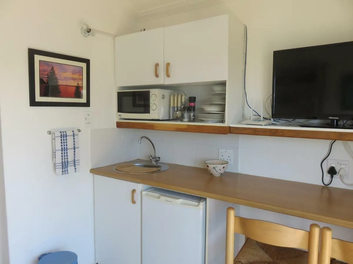 On-The-Rocks Apartment Fish Hoek