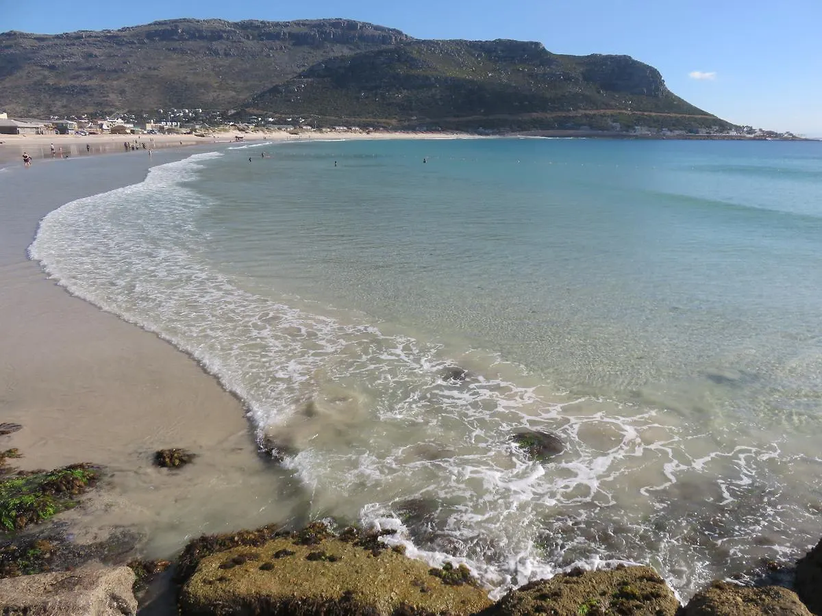 On-The-Rocks Apartment Fish Hoek